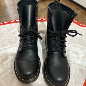 Dr. Martens air wear  Black Leather Boots with Yellow Stitching 8 W